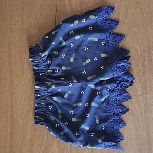 Pineapple 🍍 navy  fun cute dress shorts Girls Medium